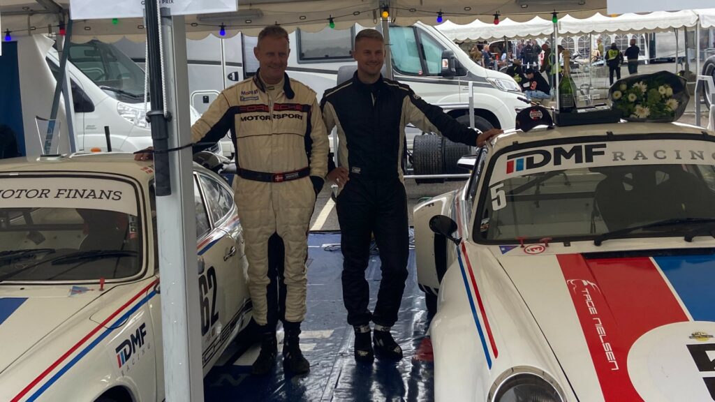 Tage og Rasmus til race