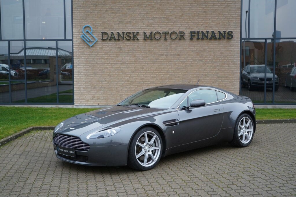 Aston Martin V8 Vantage Coupé