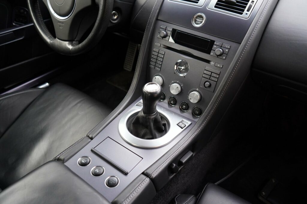 Aston Martin V8 Vantage Coupé