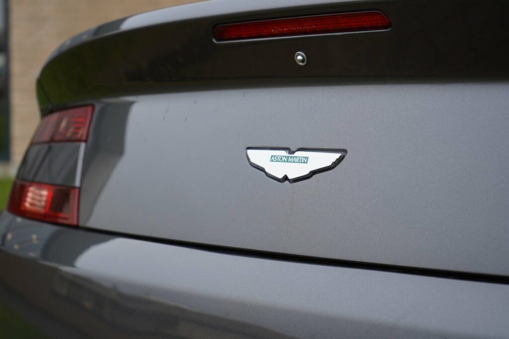 Aston Martin V8 Vantage Coupé