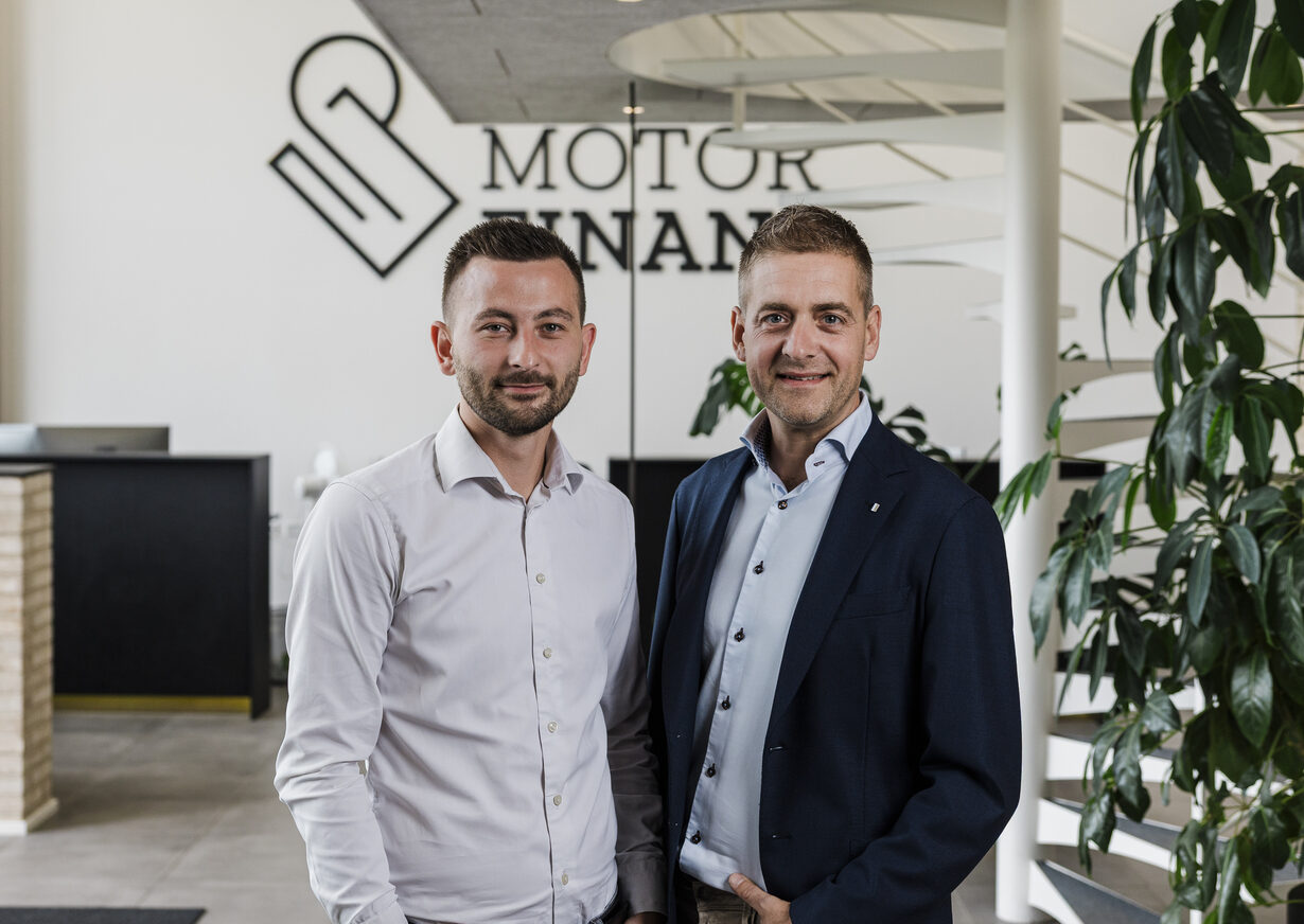 kim og nicklas viser sig frem